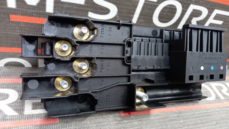 блок предохранителей, 400 рублей, Красноярск