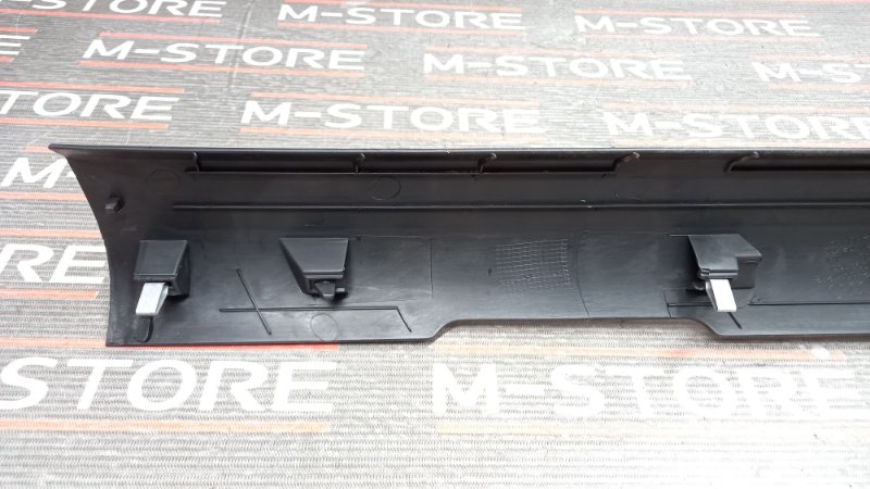 Накладка на порог салона, 350 рублей, Красноярск