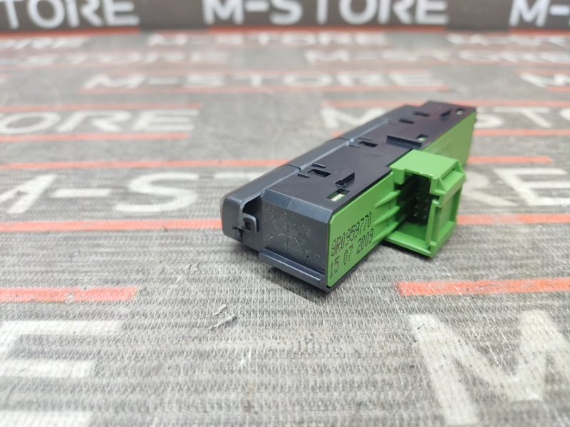 кнопка памяти сидений, 600 рублей, Красноярск