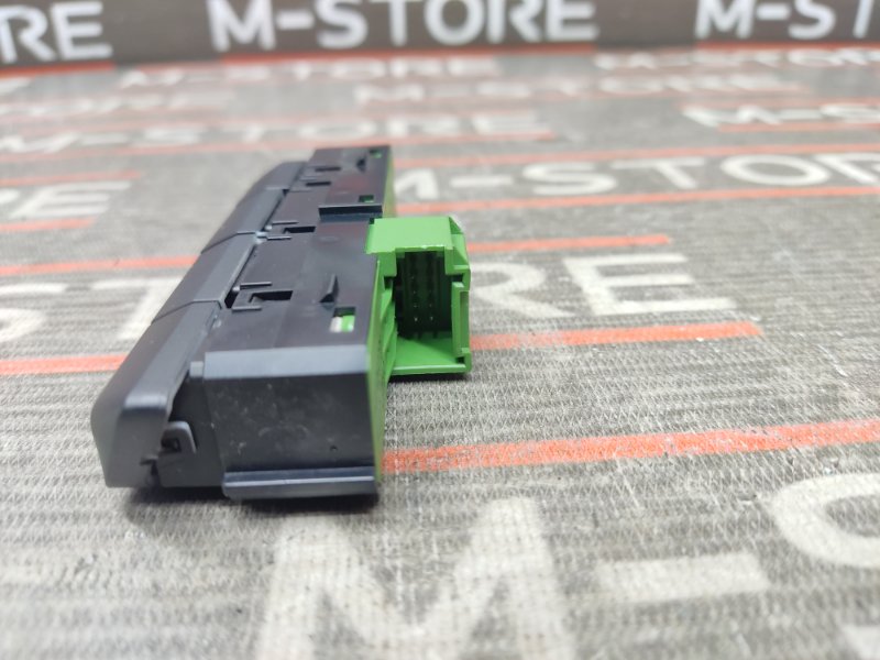 кнопка памяти сидений, 600 рублей, Красноярск