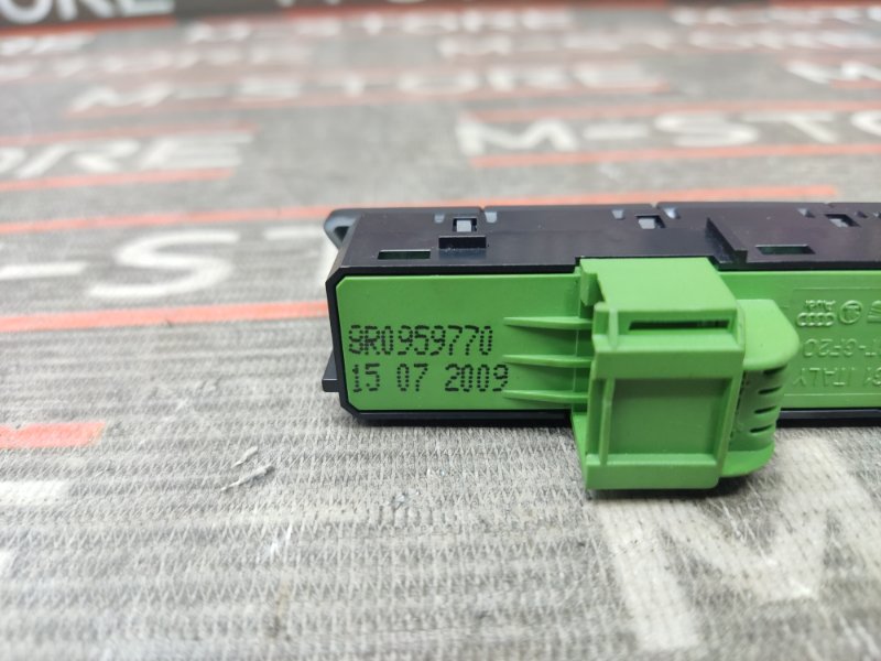 кнопка памяти сидений, 600 рублей, Красноярск