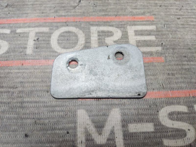 Накладка петли двери, 100 рублей, Красноярск