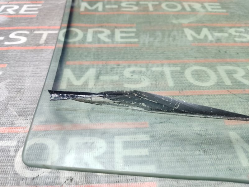 Стекло боковое, 350 рублей, Красноярск