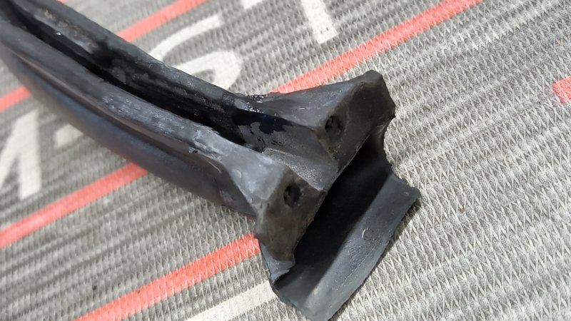 Уплотнитель капота, 340 рублей, Красноярск