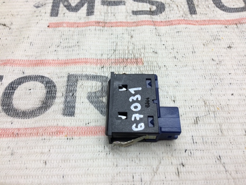 Кнопка открывания багажника, 210 рублей, Красноярск