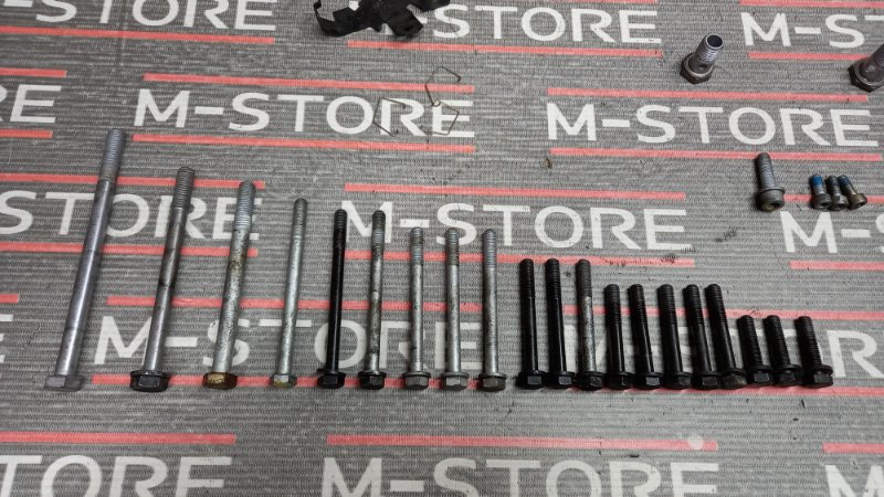 Болты и гайки ДВС, 930 рублей, Красноярск