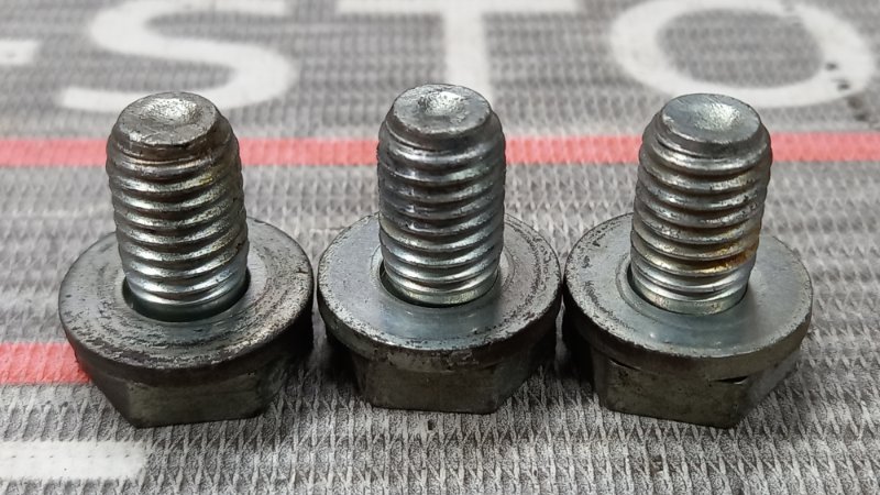 болт гидротрансформатора, 300 рублей, Красноярск