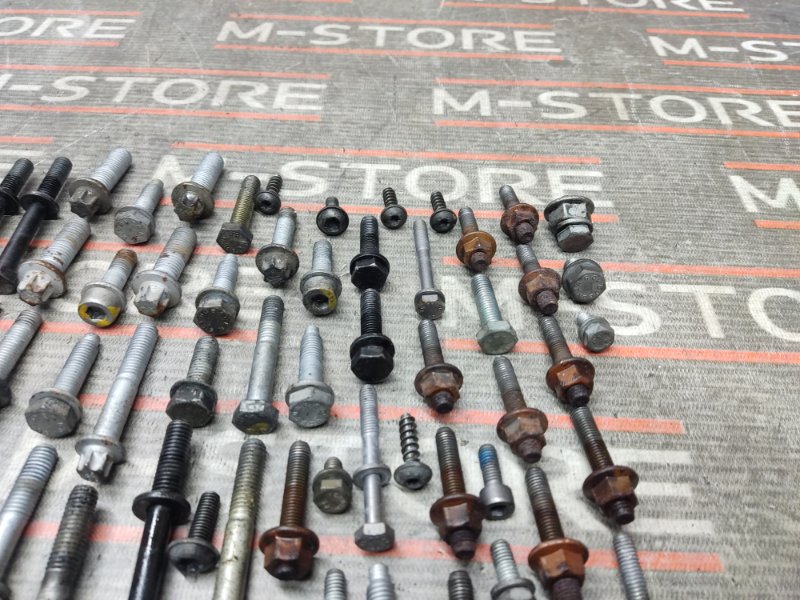 Болты и гайки ДВС, 930 рублей, Красноярск