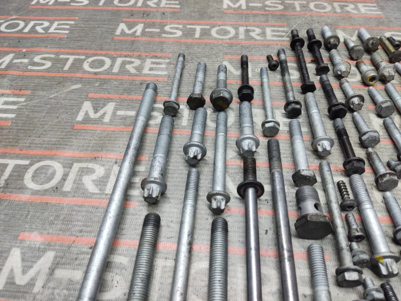 Болты и гайки ДВС, 930 рублей, Красноярск