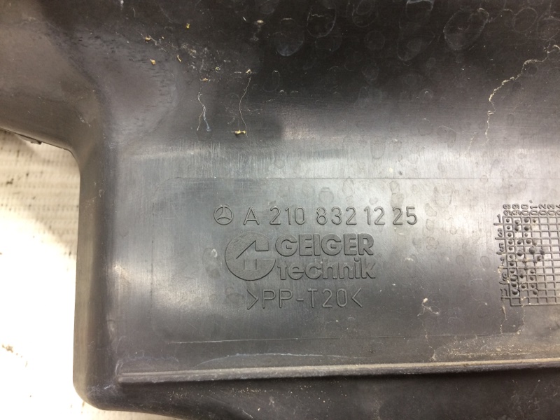 Водосток лобового стекла, 190 рублей, Красноярск