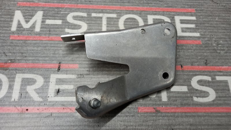 кронштейн, 300 рублей, Красноярск