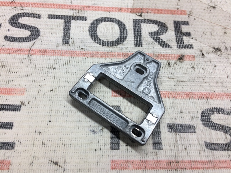 Кронштейн зеркала салона, 280 рублей, Красноярск