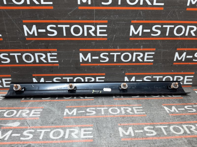 Накладка на порог салона, 210 рублей, Красноярск