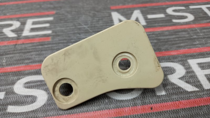 кронштейн ремня безопасности, 300 рублей, Красноярск