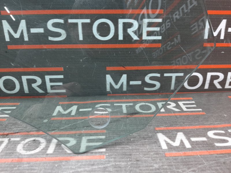 Стекло боковое, 700 рублей, Красноярск