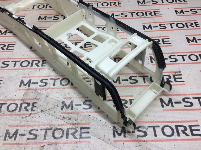 Консоль между сидений, 350 рублей, Красноярск