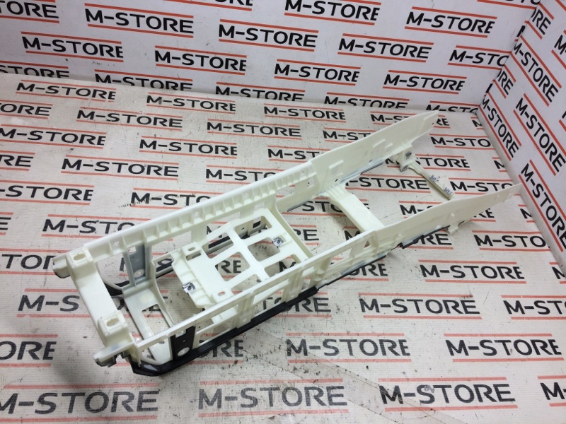 Консоль между сидений, 350 рублей, Красноярск