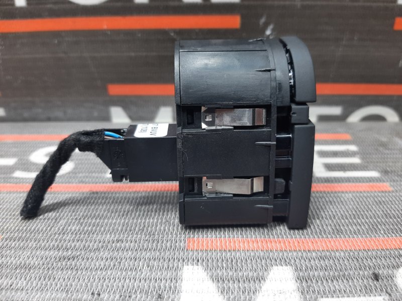 Кнопка бортового компьютера, 210 рублей, Красноярск