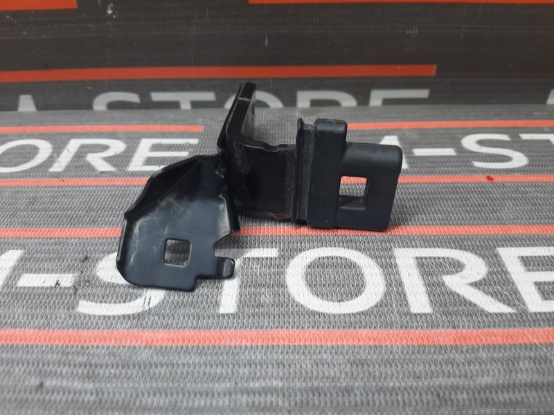 кронштейн обшивки багажника, 300 рублей, Красноярск