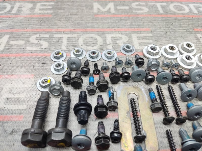 болты и гайки, 810 рублей, Красноярск