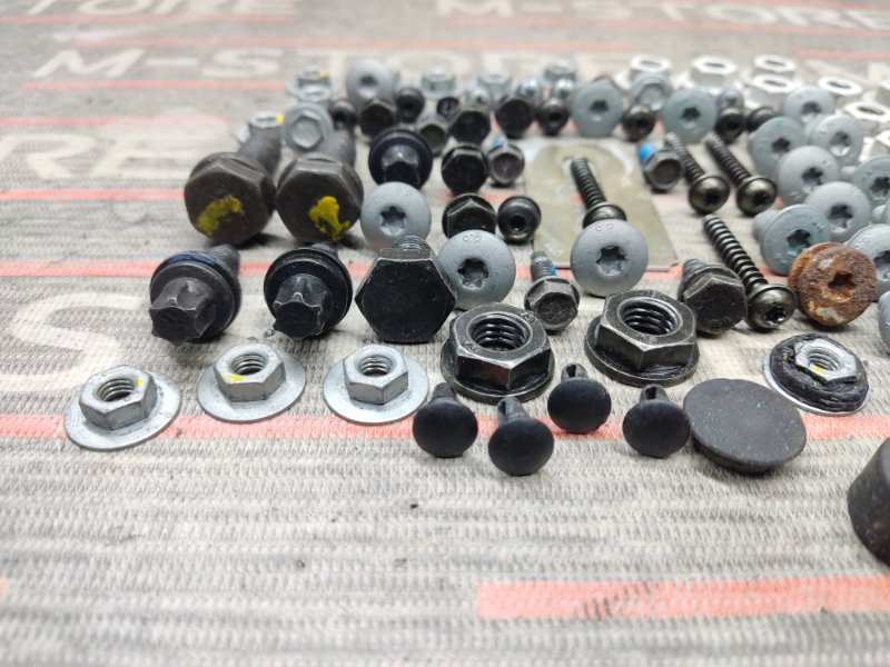 болты и гайки, 810 рублей, Красноярск