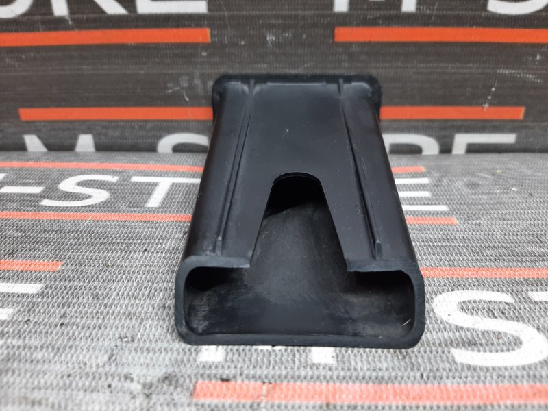 Водосток лобового стекла, 280 рублей, Красноярск