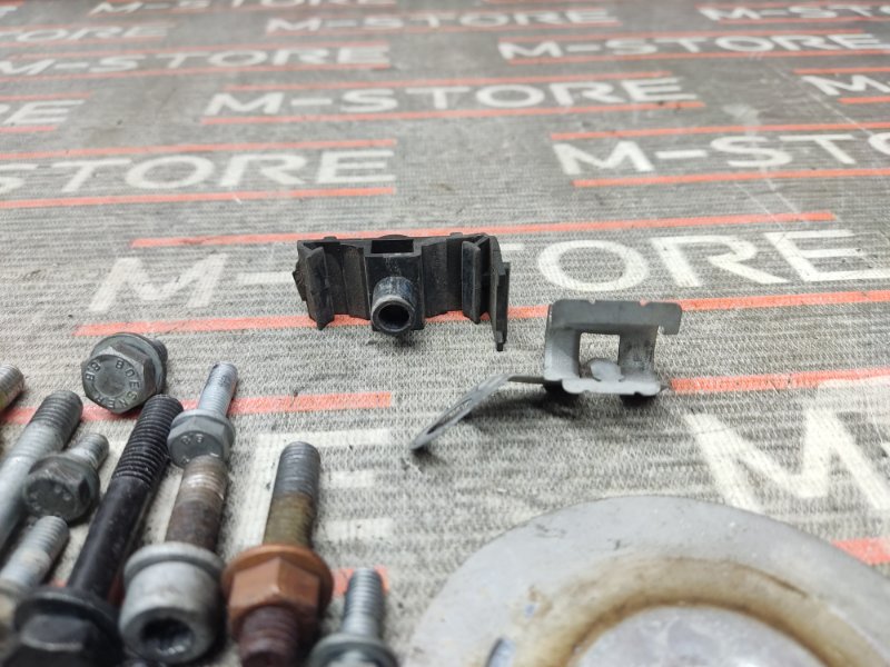 Болты и гайки ДВС, 930 рублей, Красноярск