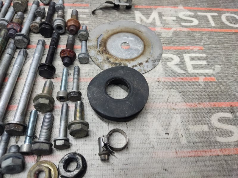 Болты и гайки ДВС, 930 рублей, Красноярск