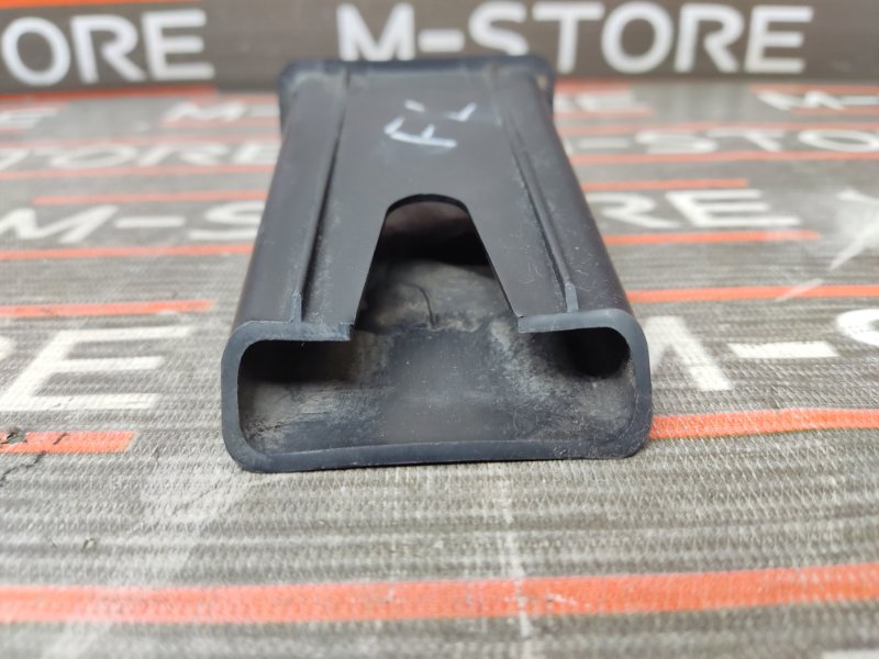 Водосток лобового стекла, 280 рублей, Красноярск