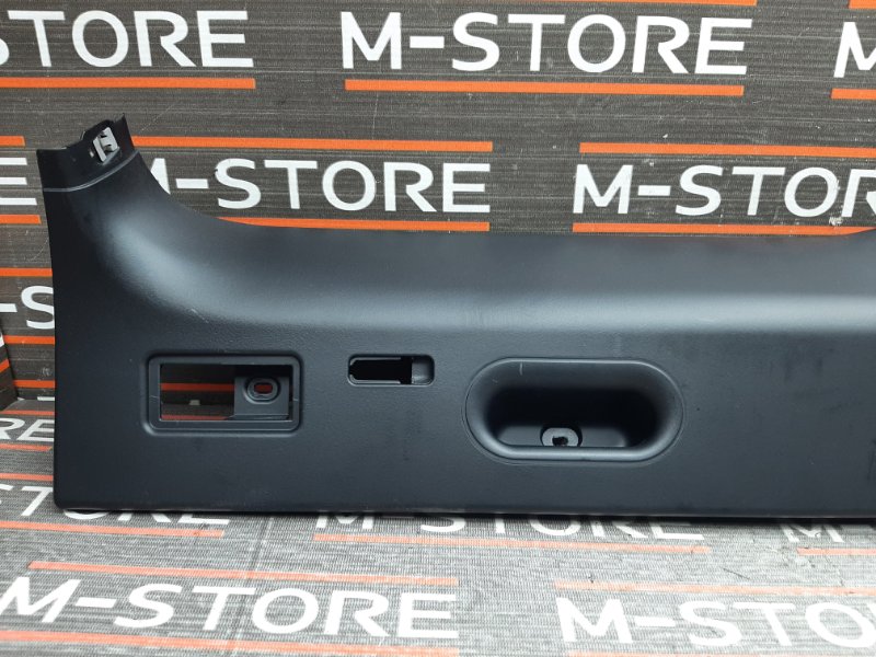 обшивка двери багажника, 350 рублей, Красноярск