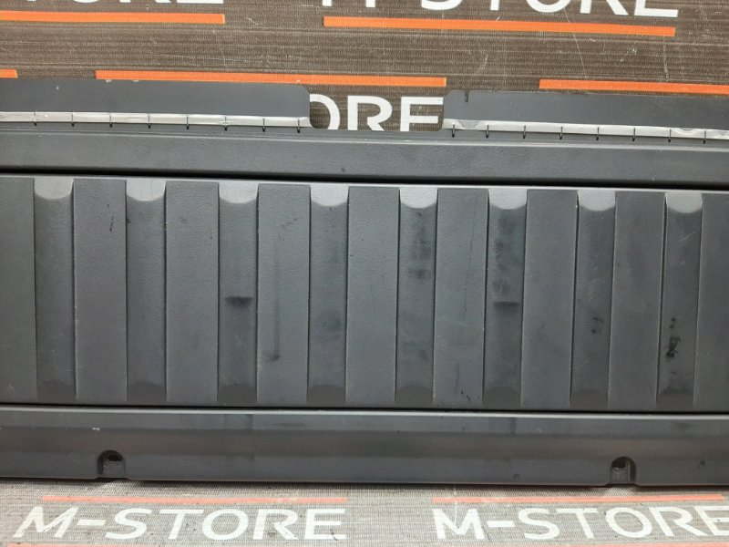 обшивка двери багажника, 350 рублей, Красноярск