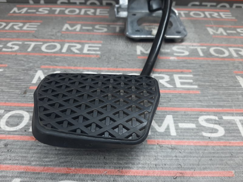 педаль тормоза, 350 рублей, Красноярск