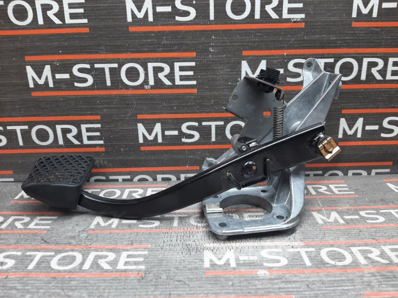 педаль тормоза, 350 рублей, Красноярск