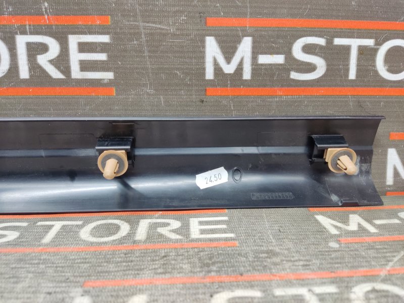 Накладка на порог салона, 210 рублей, Красноярск