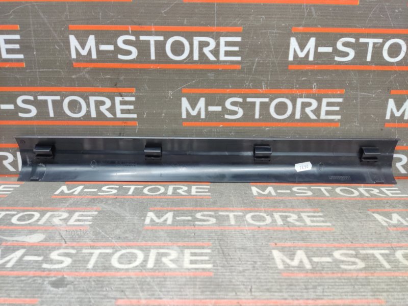 Накладка на порог салона, 210 рублей, Красноярск