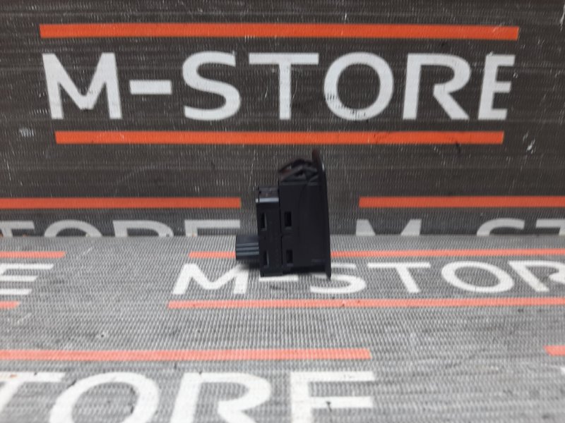 кнопка стеклоподъемника, 500 рублей, Красноярск