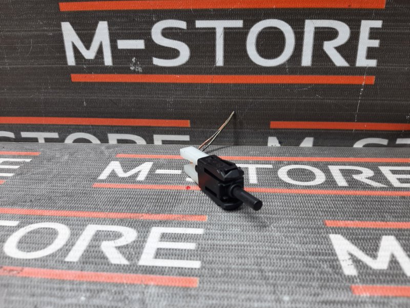 Концевик стояночного тормоза, 200 рублей, Красноярск