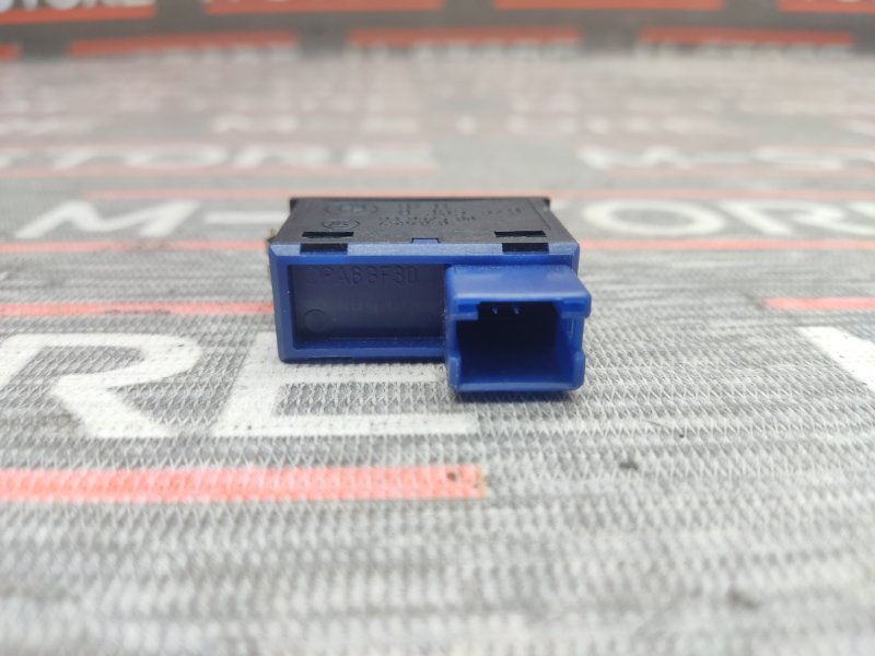 Кнопка открывания багажника, 210 рублей, Красноярск