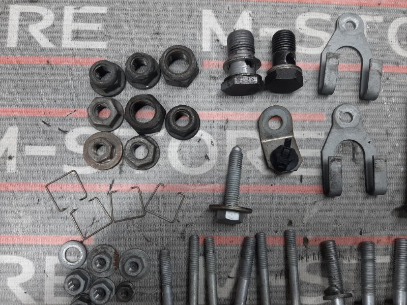 Болты и гайки ДВС, 930 рублей, Красноярск