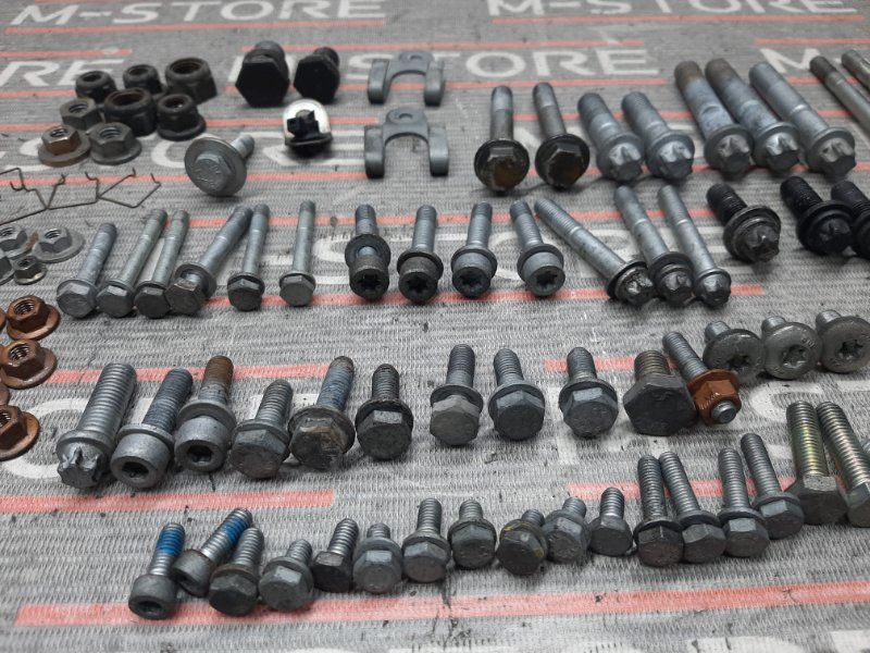 Болты и гайки ДВС, 930 рублей, Красноярск