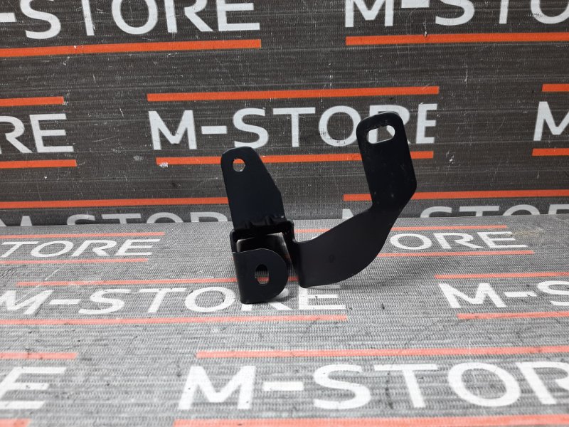 кронштейн насоса продувки катализатора, 300 рублей, Красноярск