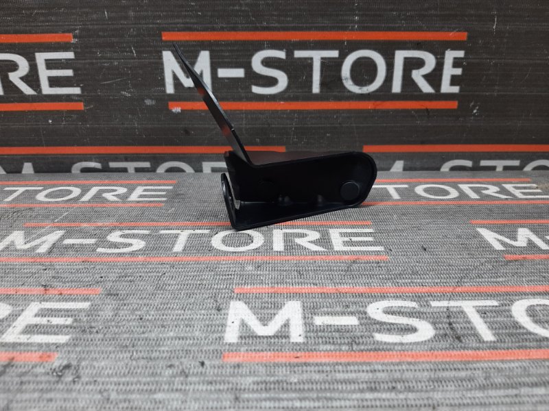 кронштейн насоса продувки катализатора, 300 рублей, Красноярск