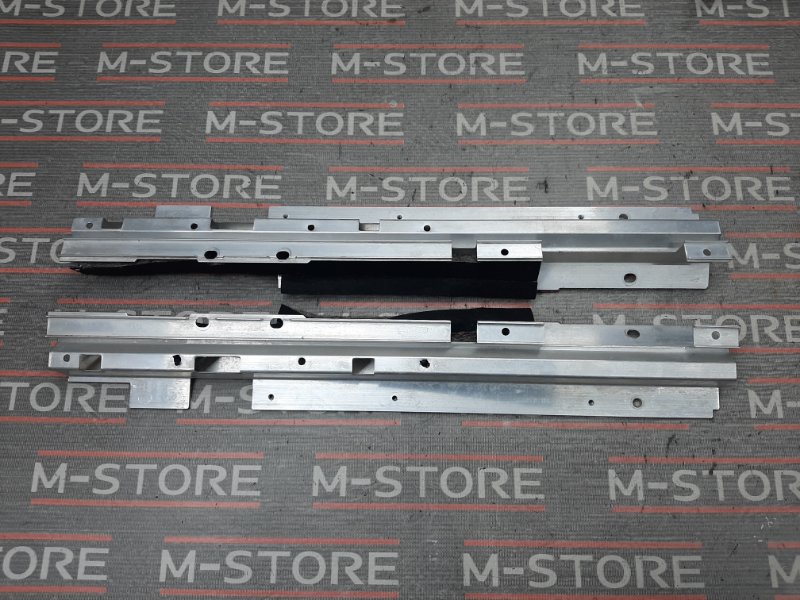 кронштейн направляющей шторки багажника, 630 рублей, Красноярск