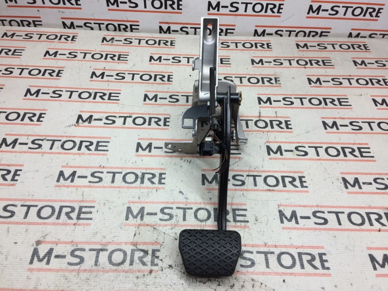 педаль тормоза, 480 рублей, Красноярск