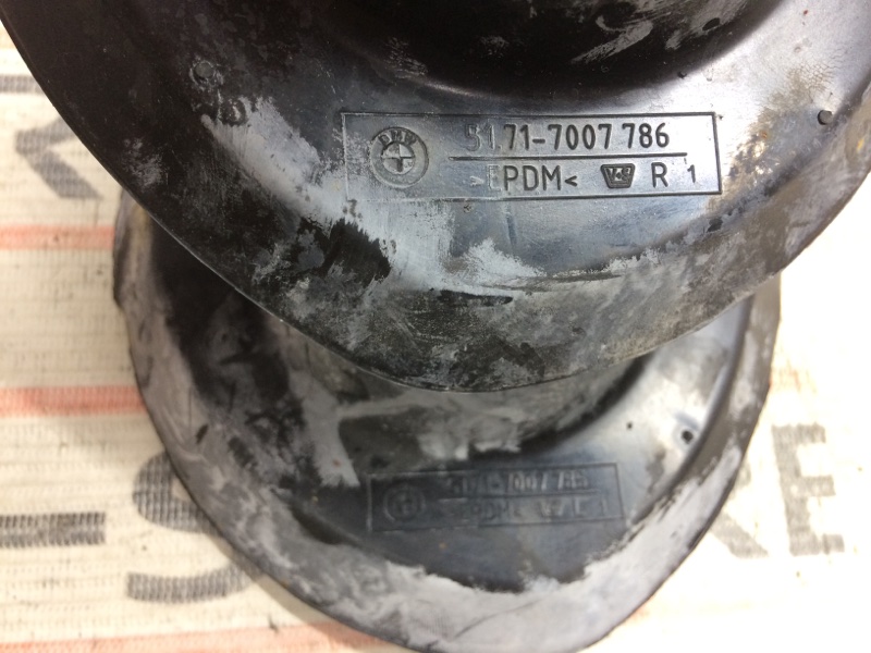 пыльник стойки, 510 рублей, Красноярск