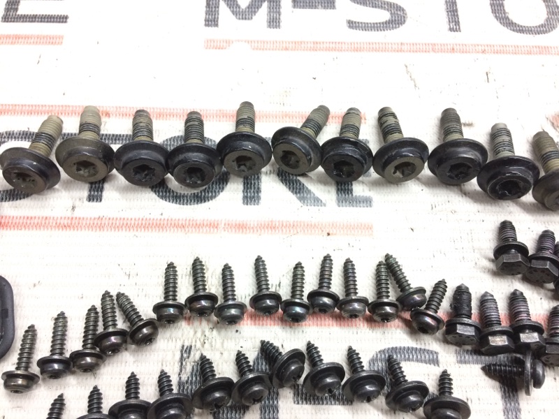 Болты и гайки салона, 1220 рублей, Красноярск