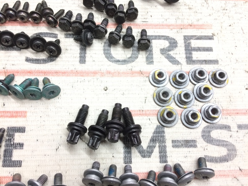 Болты и гайки салона, 1220 рублей, Красноярск