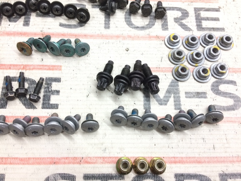 Болты и гайки салона, 1220 рублей, Красноярск