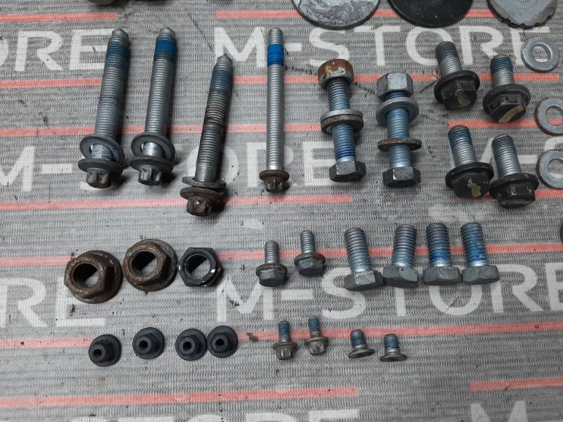Болты и гайки задней подвески, 630 рублей, Красноярск