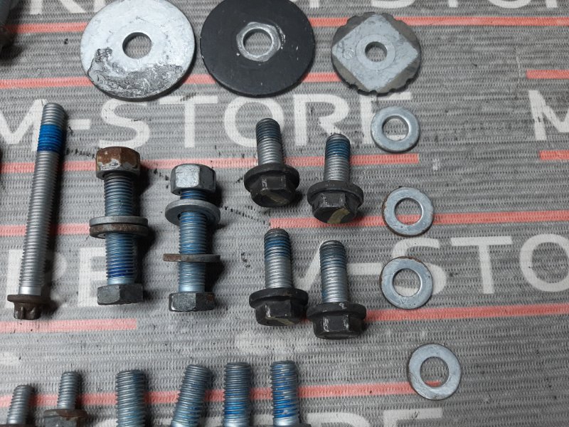 Болты и гайки задней подвески, 630 рублей, Красноярск